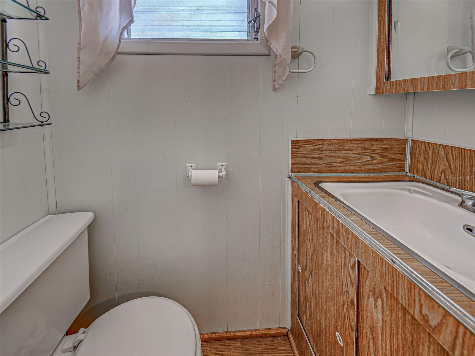 Image 39 of 43 For 522 Clarion Place