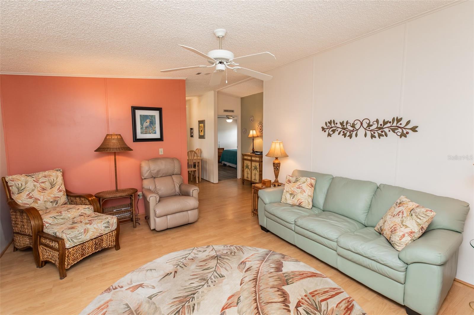 Image 11 of 42 For 713 Riverview Circle