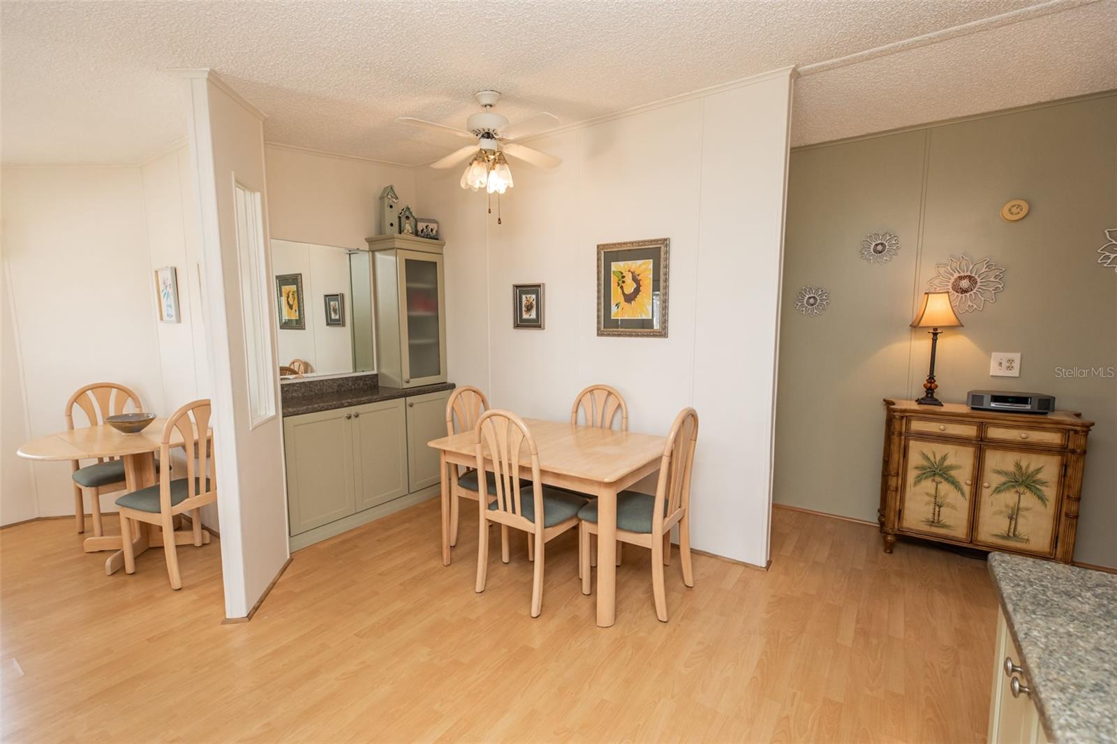 Image 7 of 42 For 713 Riverview Circle