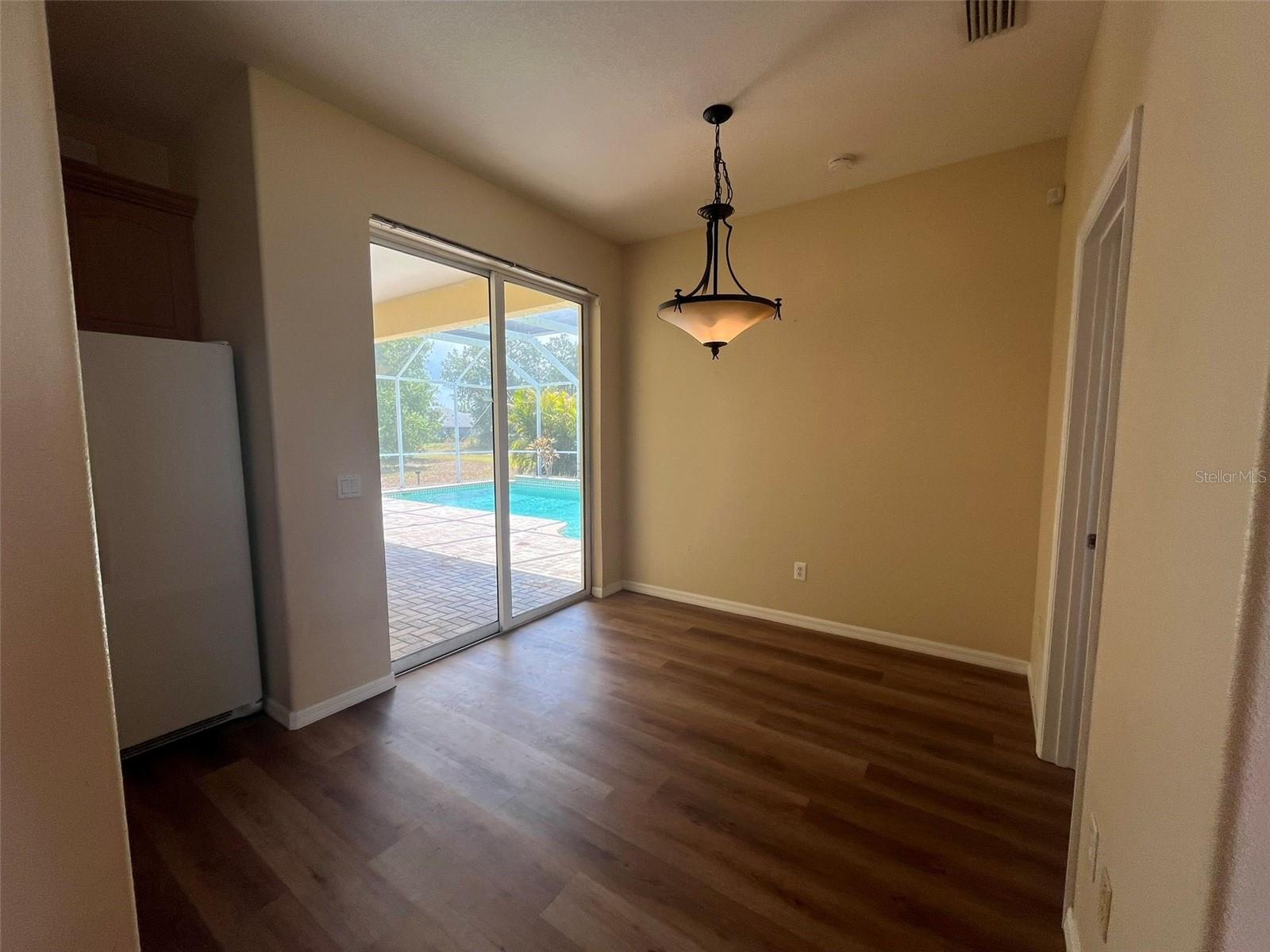 Image 6 of 12 For 26453 Barranquilla Avenue