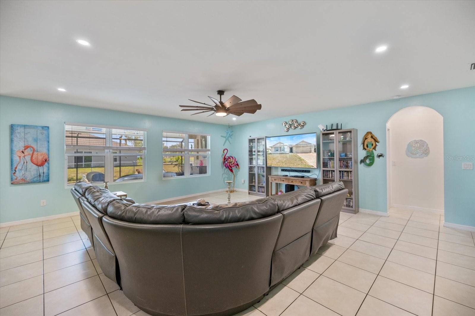 Image 11 of 29 For 1713 9th Terrace