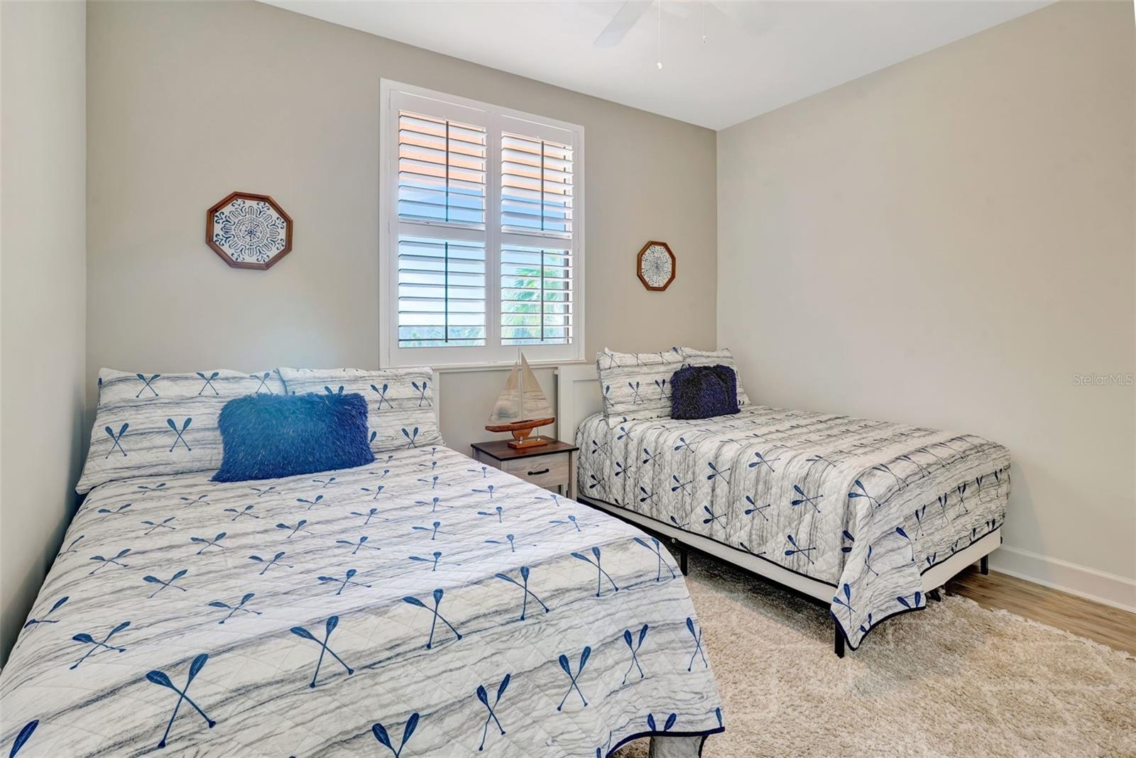 Image 16 of 31 For 3191 Matecumbe Key Road 305