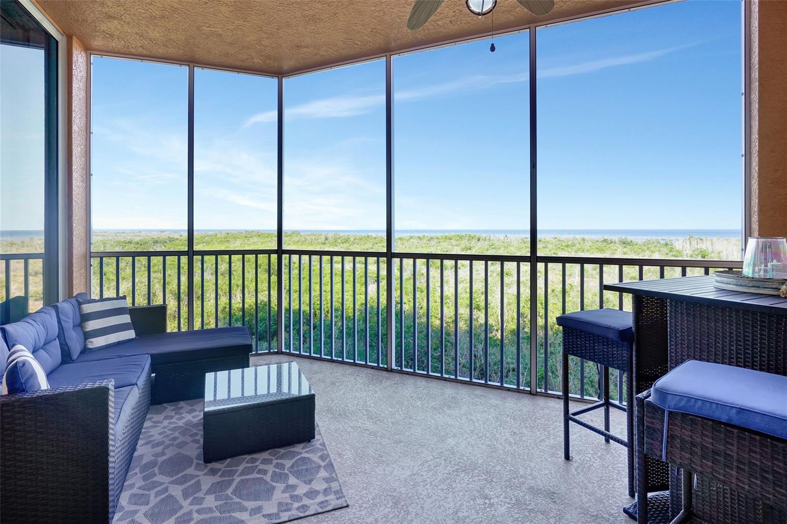 Image 27 of 31 For 3191 Matecumbe Key Road 305