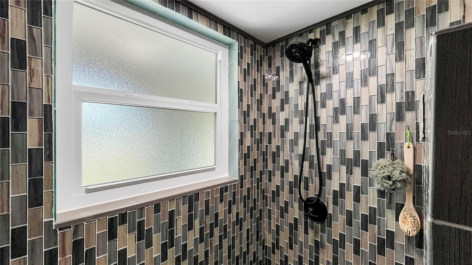 Image 22 of 35 For 22498 Westchester Boulevard