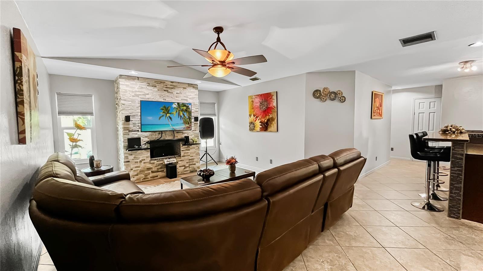 Image 27 of 35 For 22498 Westchester Boulevard