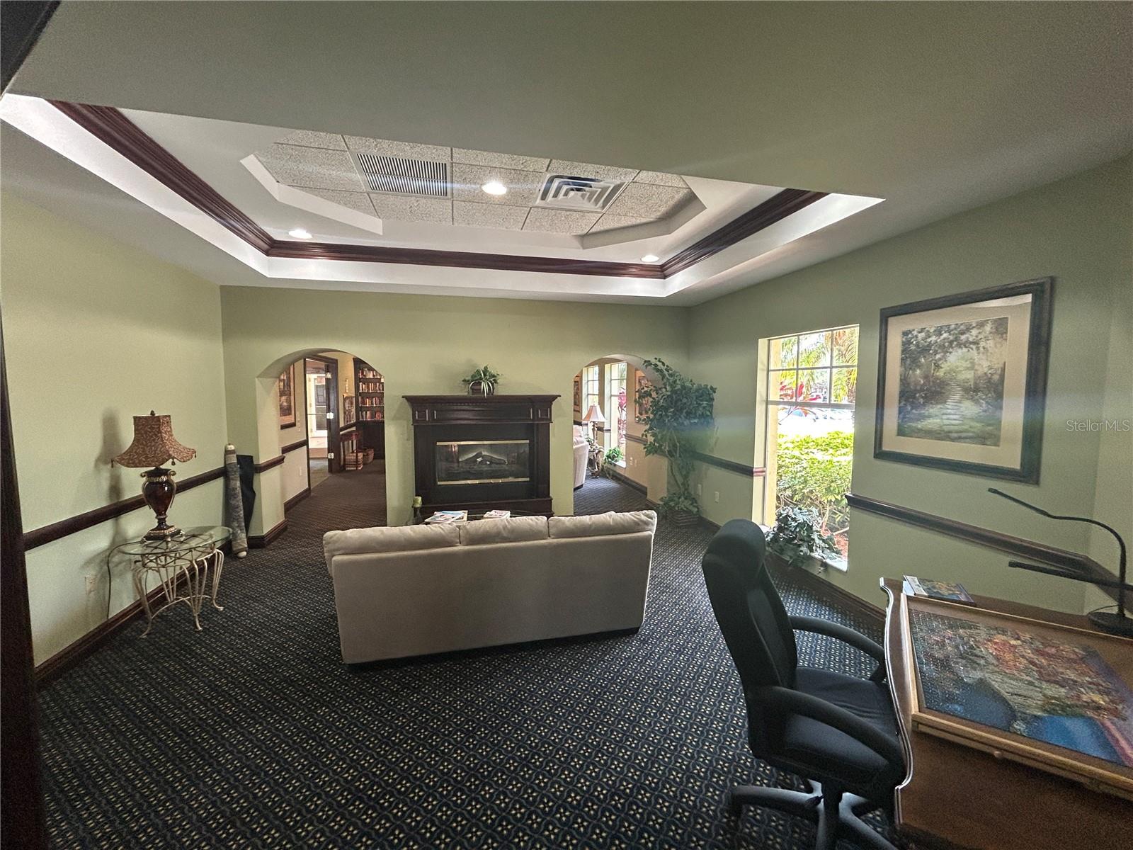 Image 24 of 26 For 255 End Drive 3411