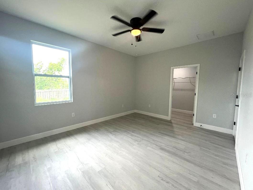 Image 18 of 38 For 3045 Montgomery Drive