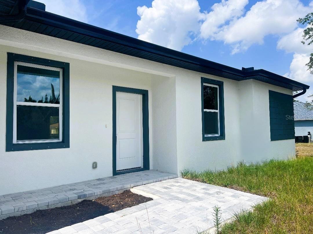 Image 4 of 38 For 3045 Montgomery Drive