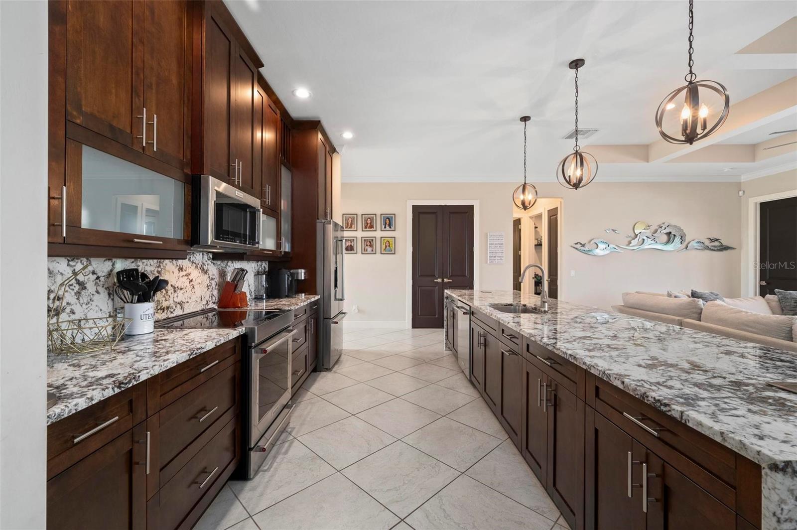 Image 11 of 83 For 3527 8th Terrace