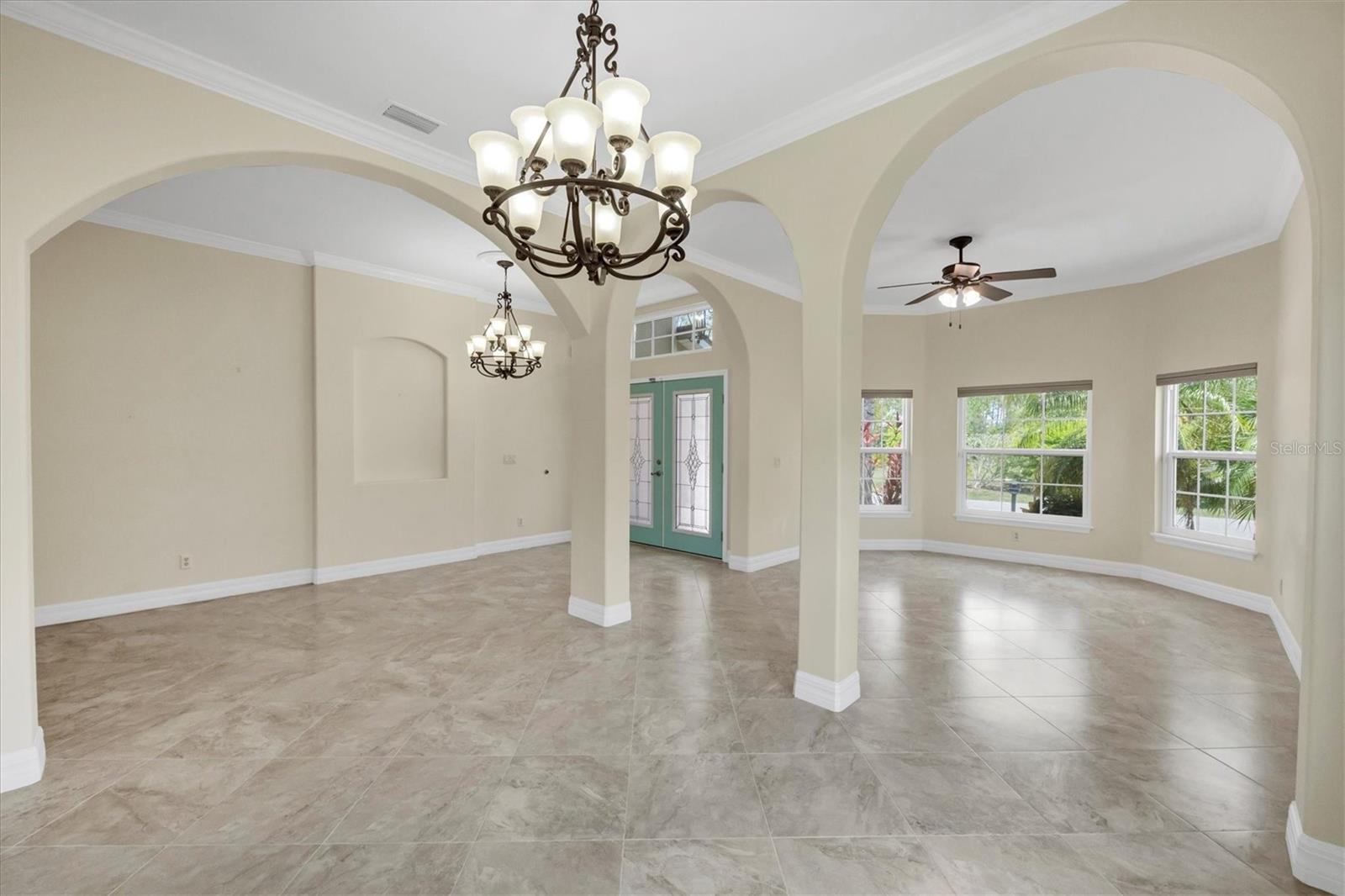 Image 4 of 31 For 8183 Deland Street