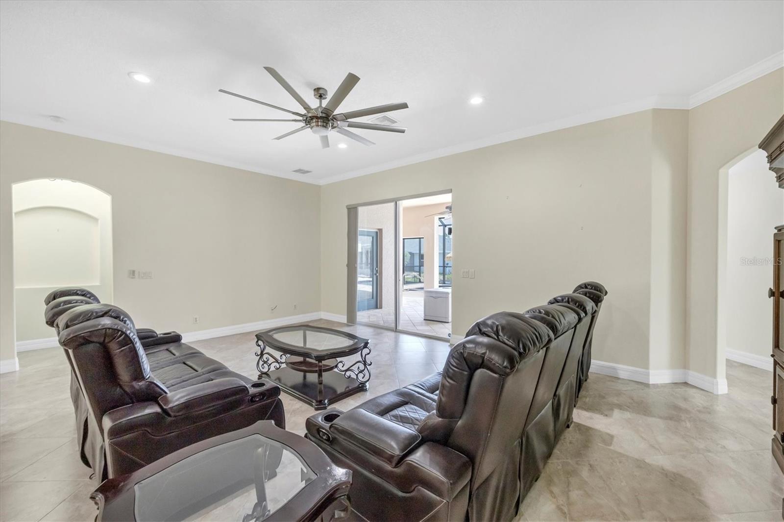Image 6 of 31 For 8183 Deland Street
