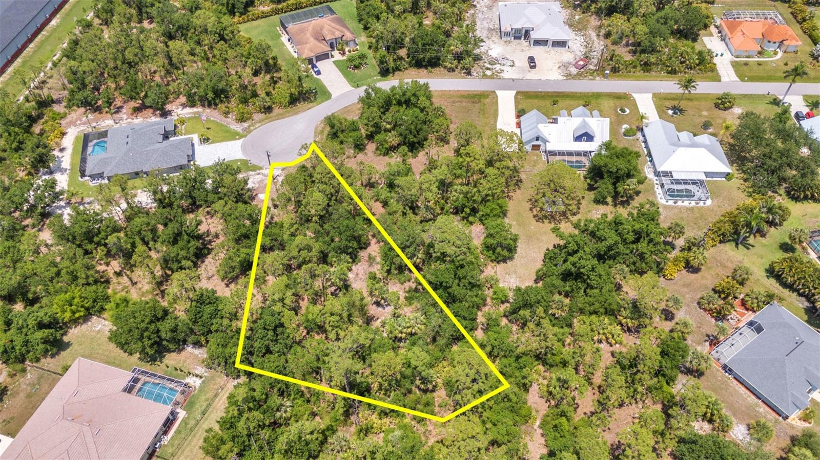 Image 2 of 5 For 25061 Kimberly Court
