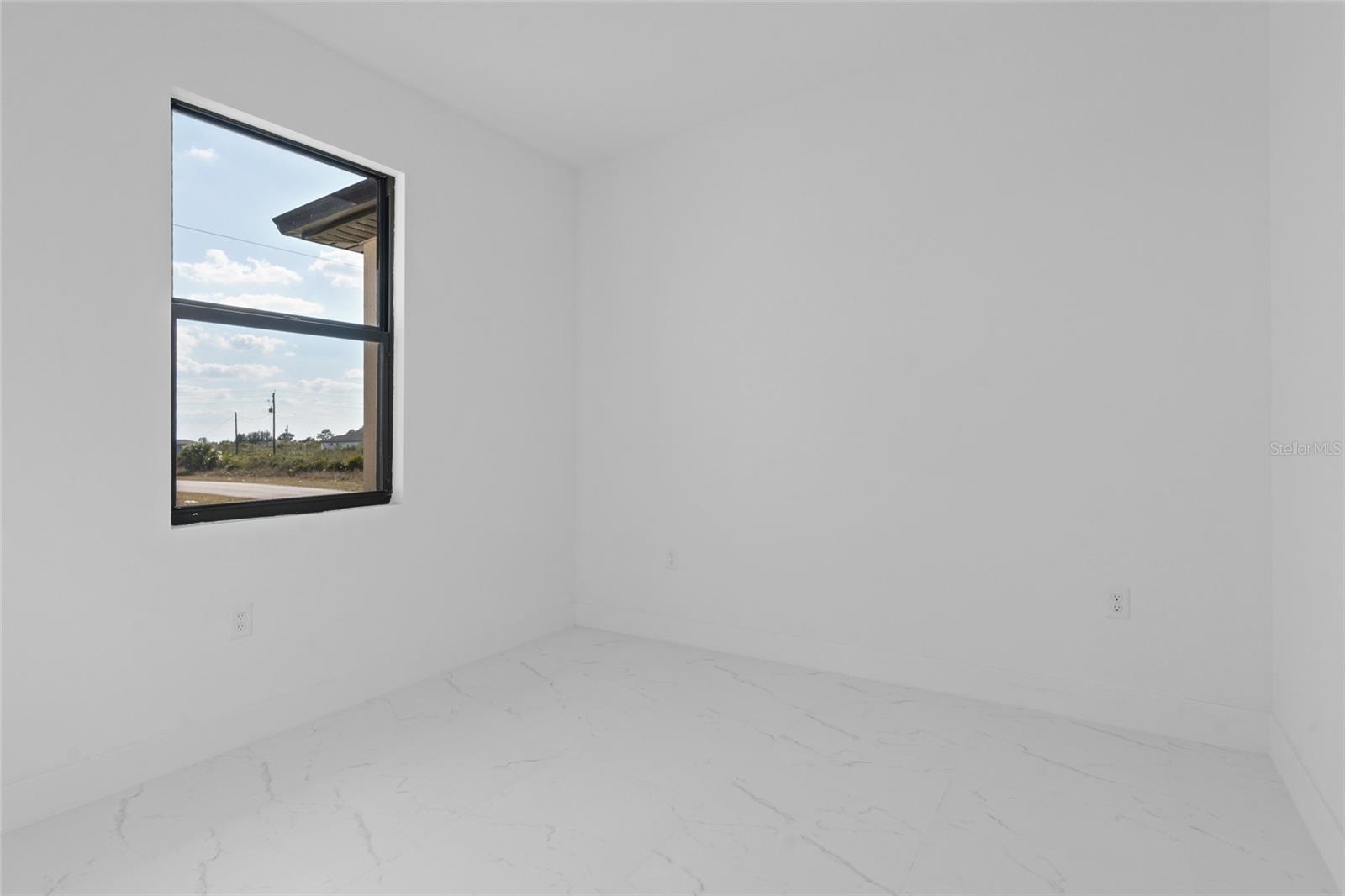 Image 11 of 30 For 2609 53rd Street W