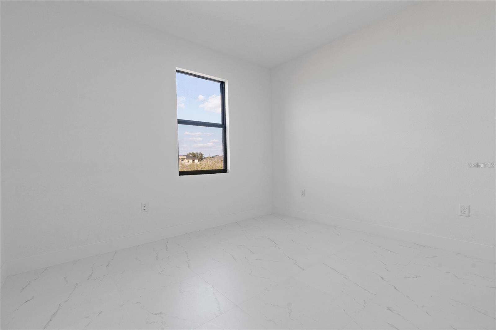 Image 19 of 30 For 2609 53rd Street W