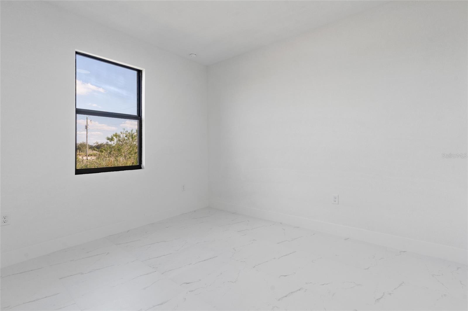 Image 21 of 30 For 2609 53rd Street W