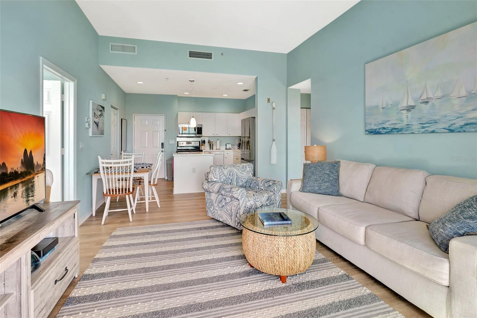 Image 13 of 34 For 2090 Matecumbe Key Road 1708