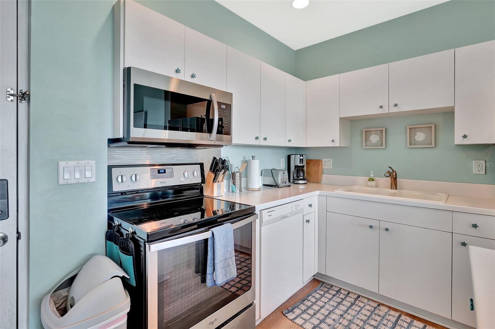 Image 4 of 34 For 2090 Matecumbe Key Road 1708