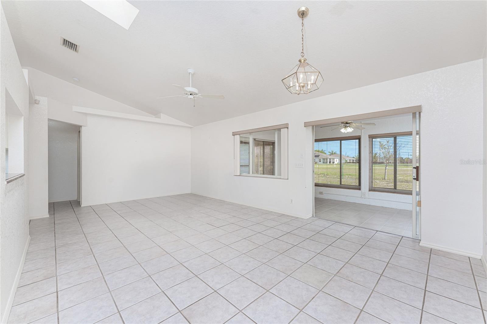 Image 11 of 55 For 25046 Doredo Drive