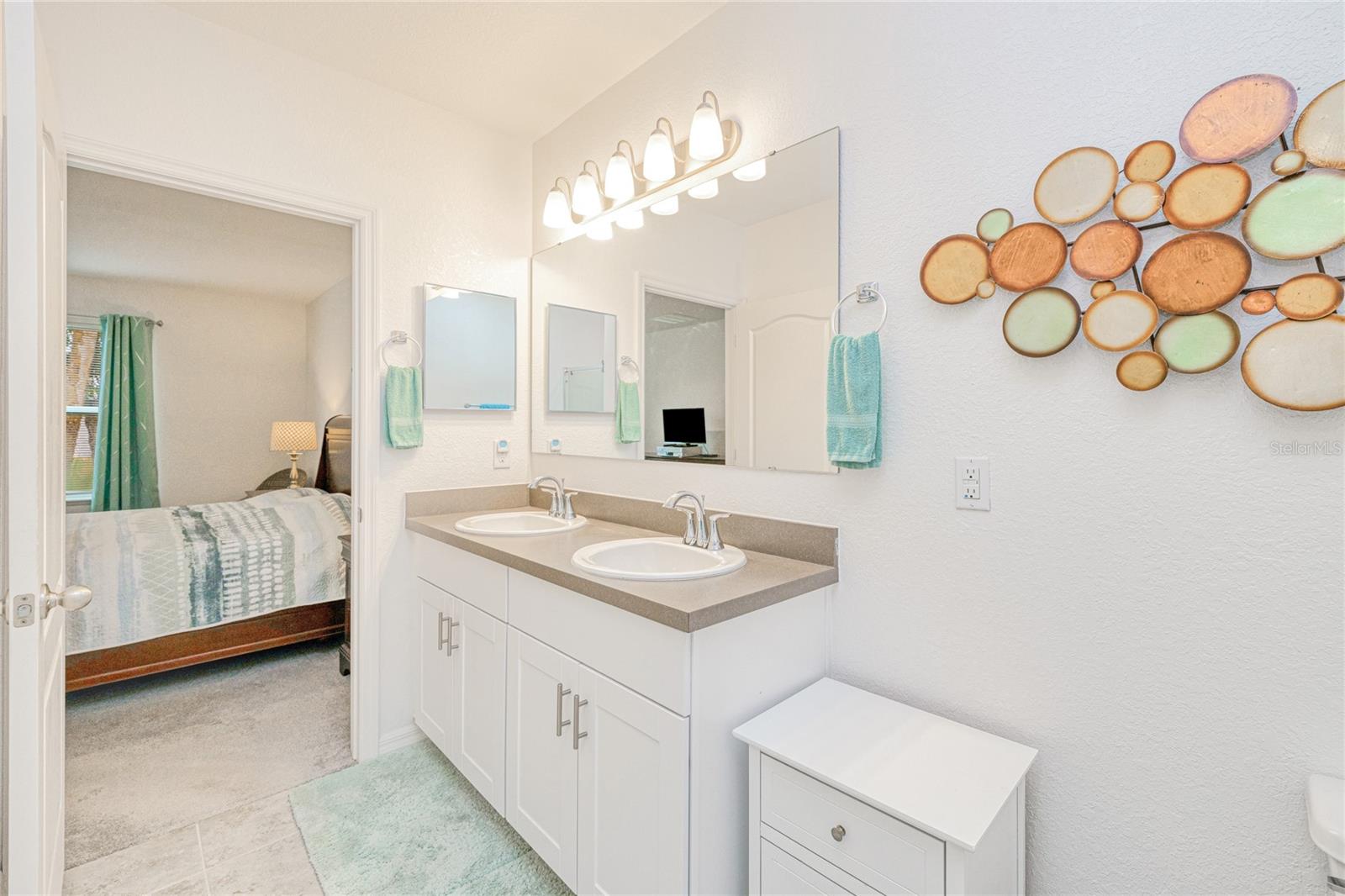 Image 21 of 39 For 25324 Aysen Drive