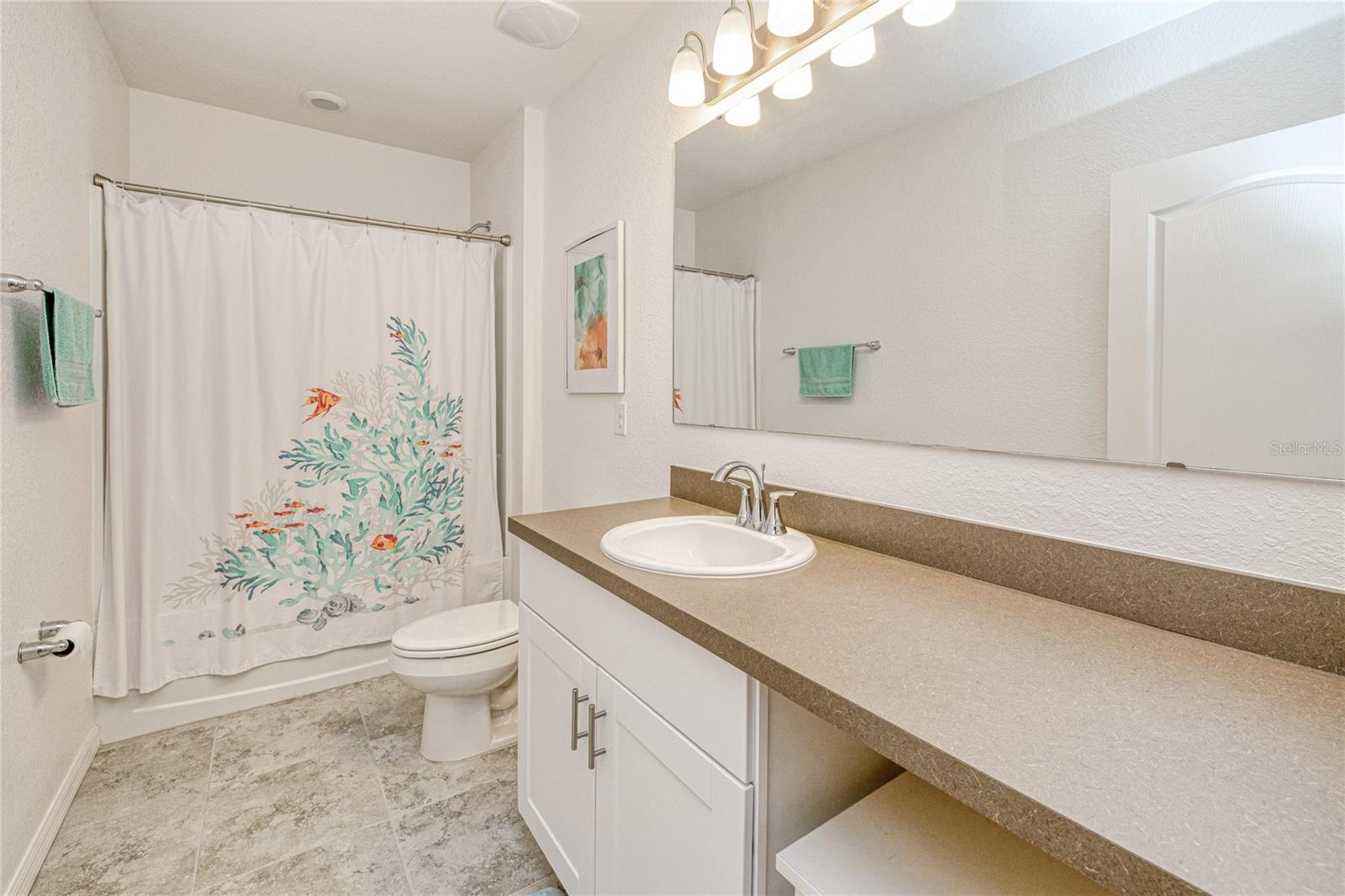 Image 28 of 39 For 25324 Aysen Drive