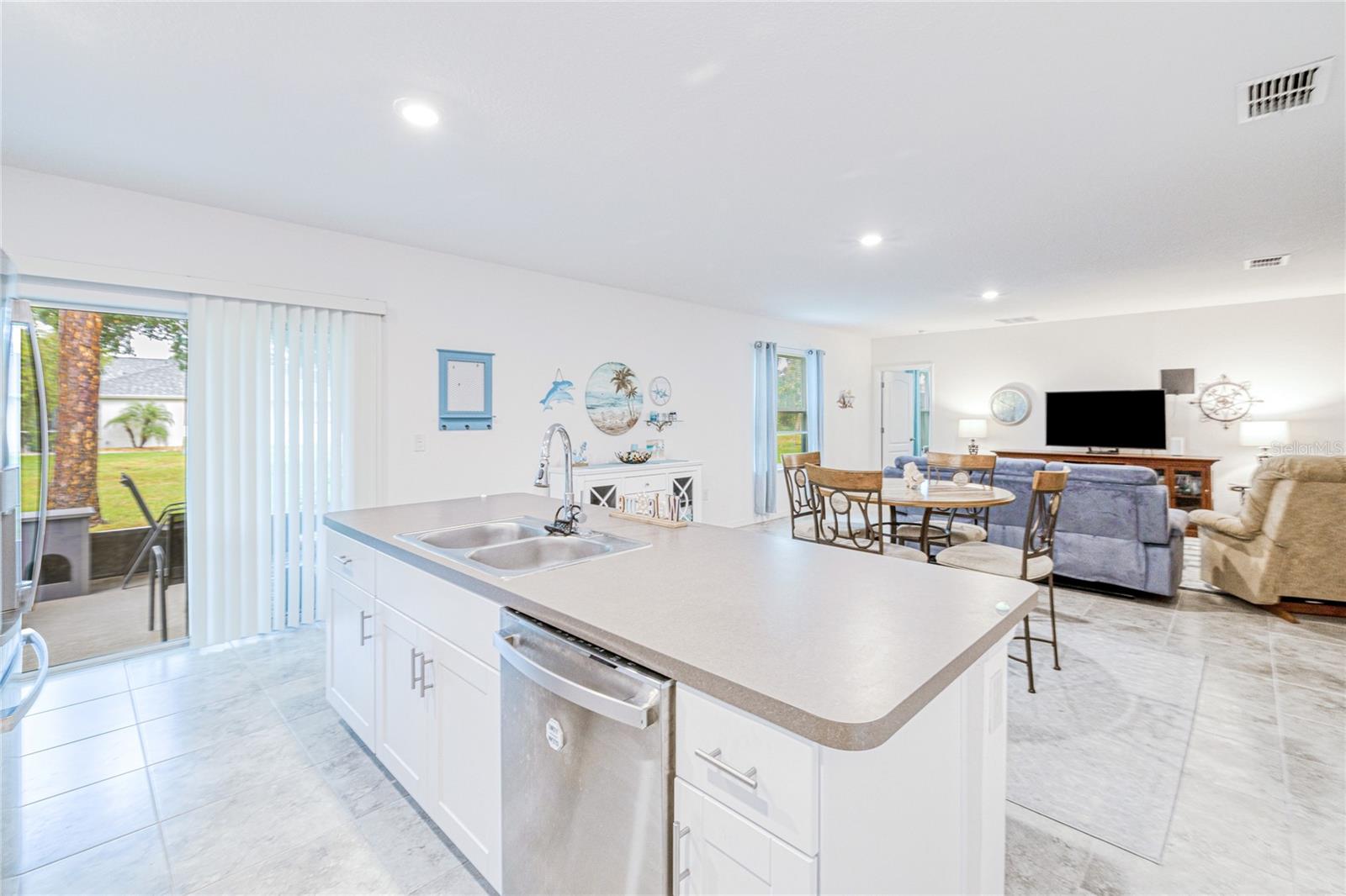 Image 7 of 39 For 25324 Aysen Drive