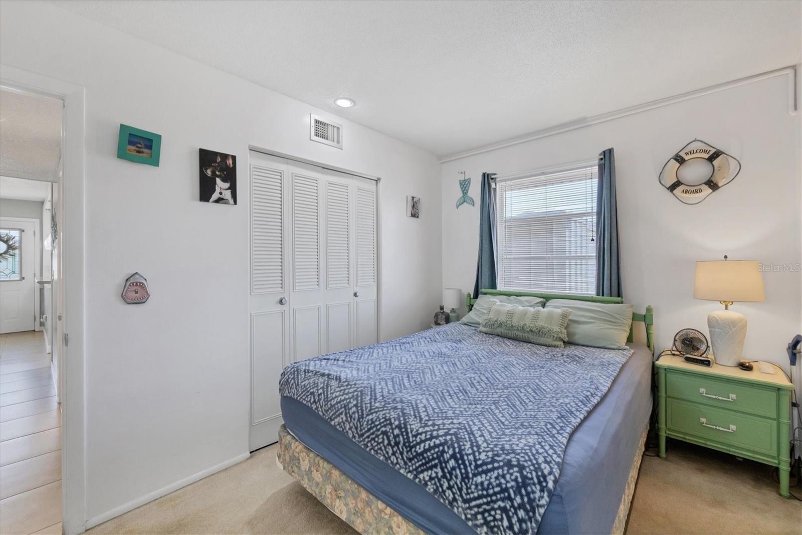 Image 22 of 35 For 330 Lasayette Drive Ne