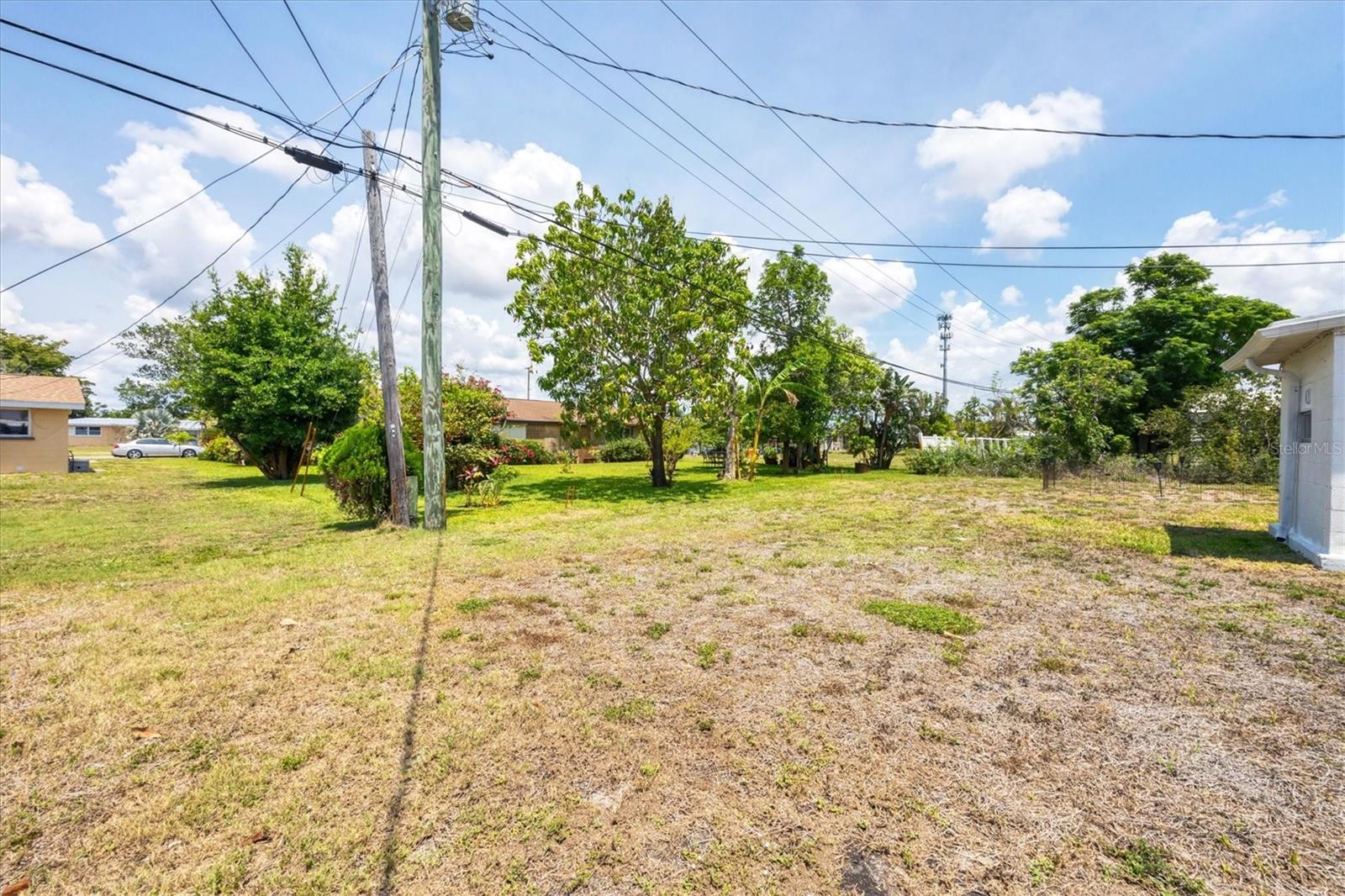 Image 30 of 35 For 330 Lasayette Drive Ne
