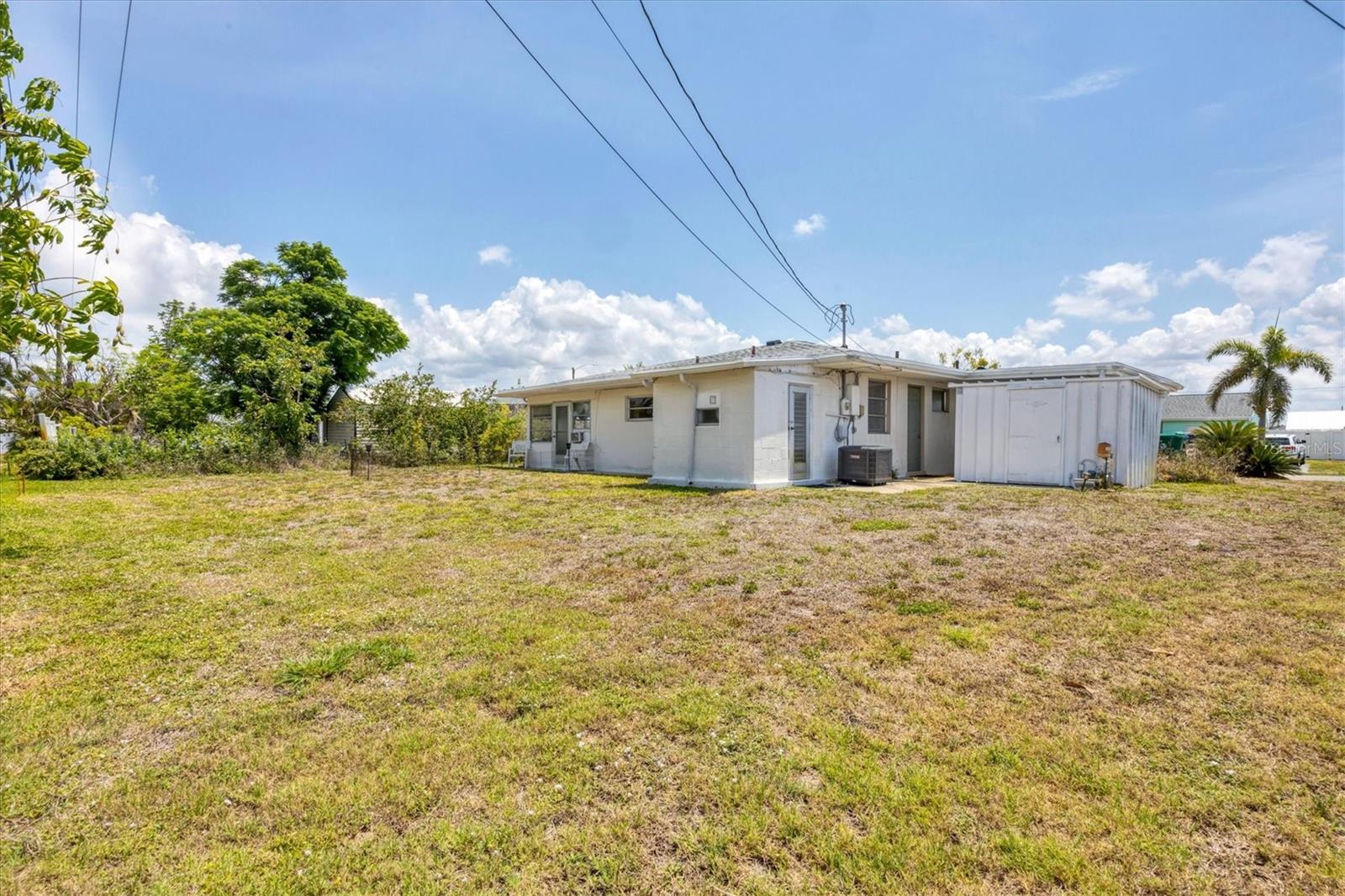 Image 31 of 35 For 330 Lasayette Drive Ne