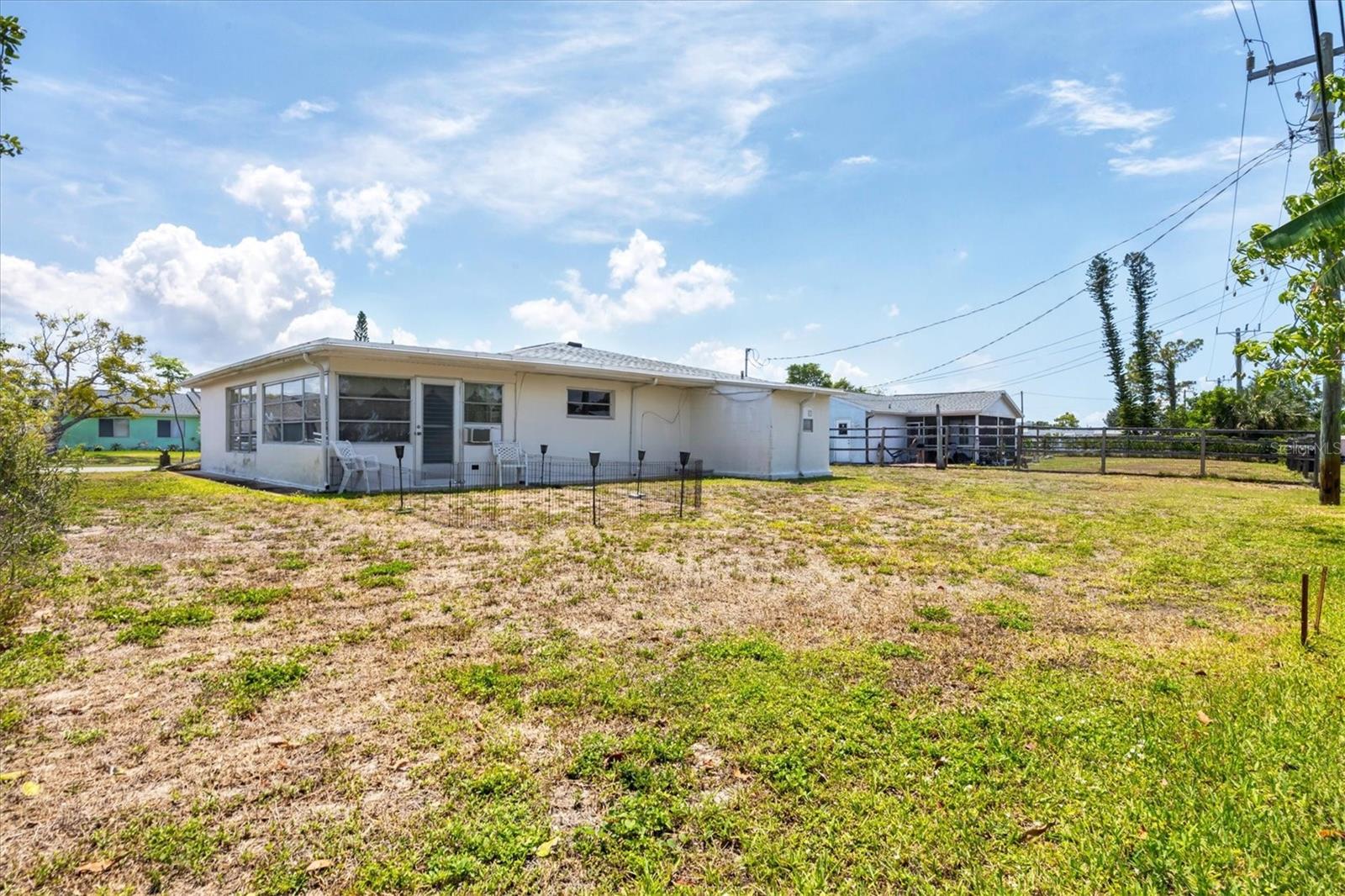 Image 32 of 35 For 330 Lasayette Drive Ne