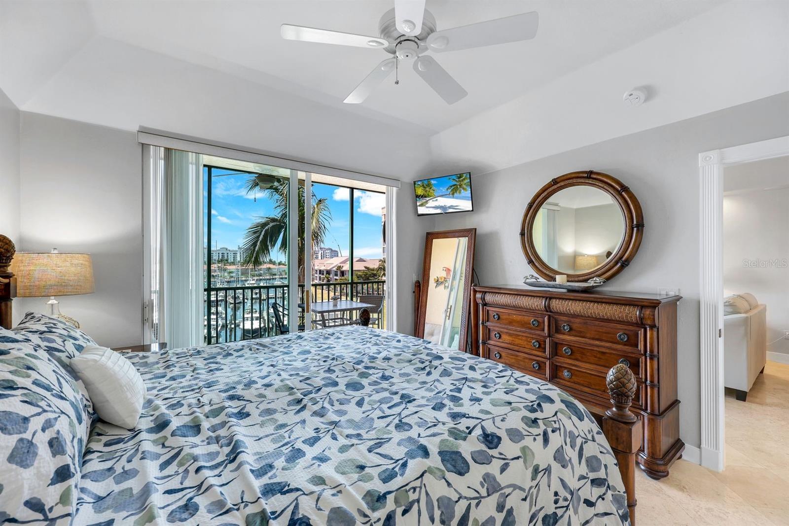 Image 16 of 28 For 2090 Matecumbe Key Road 1404