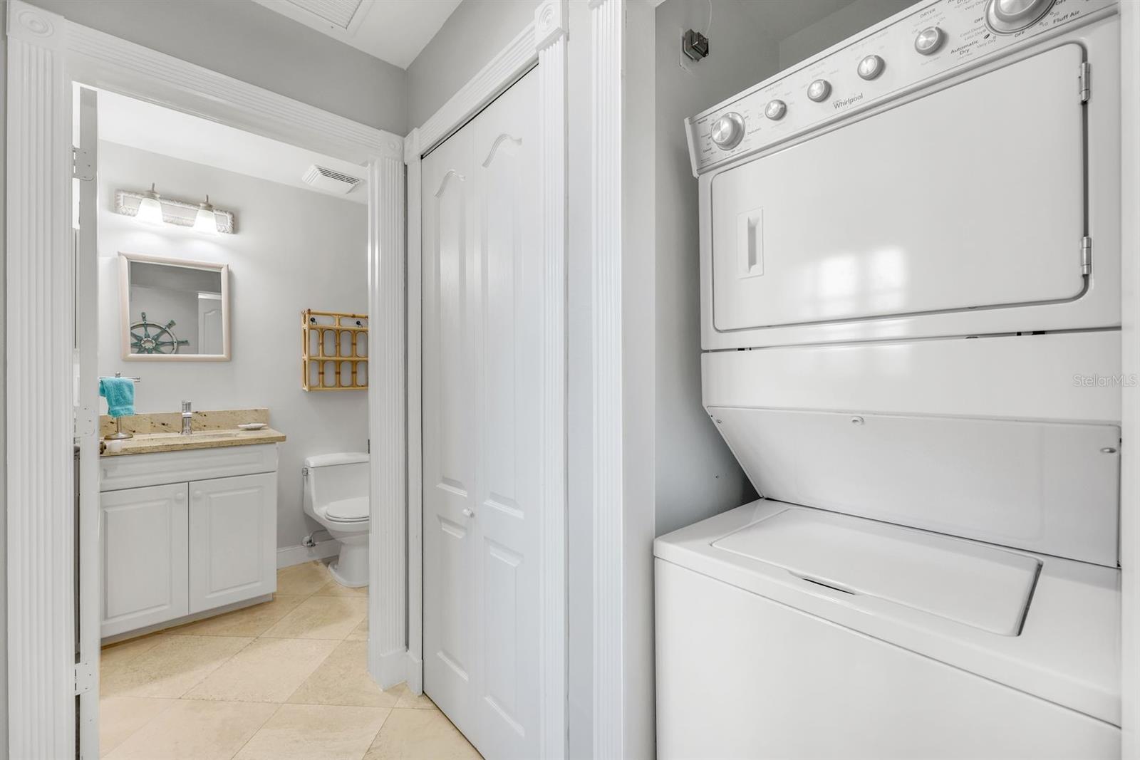 Image 21 of 28 For 2090 Matecumbe Key Road 1404