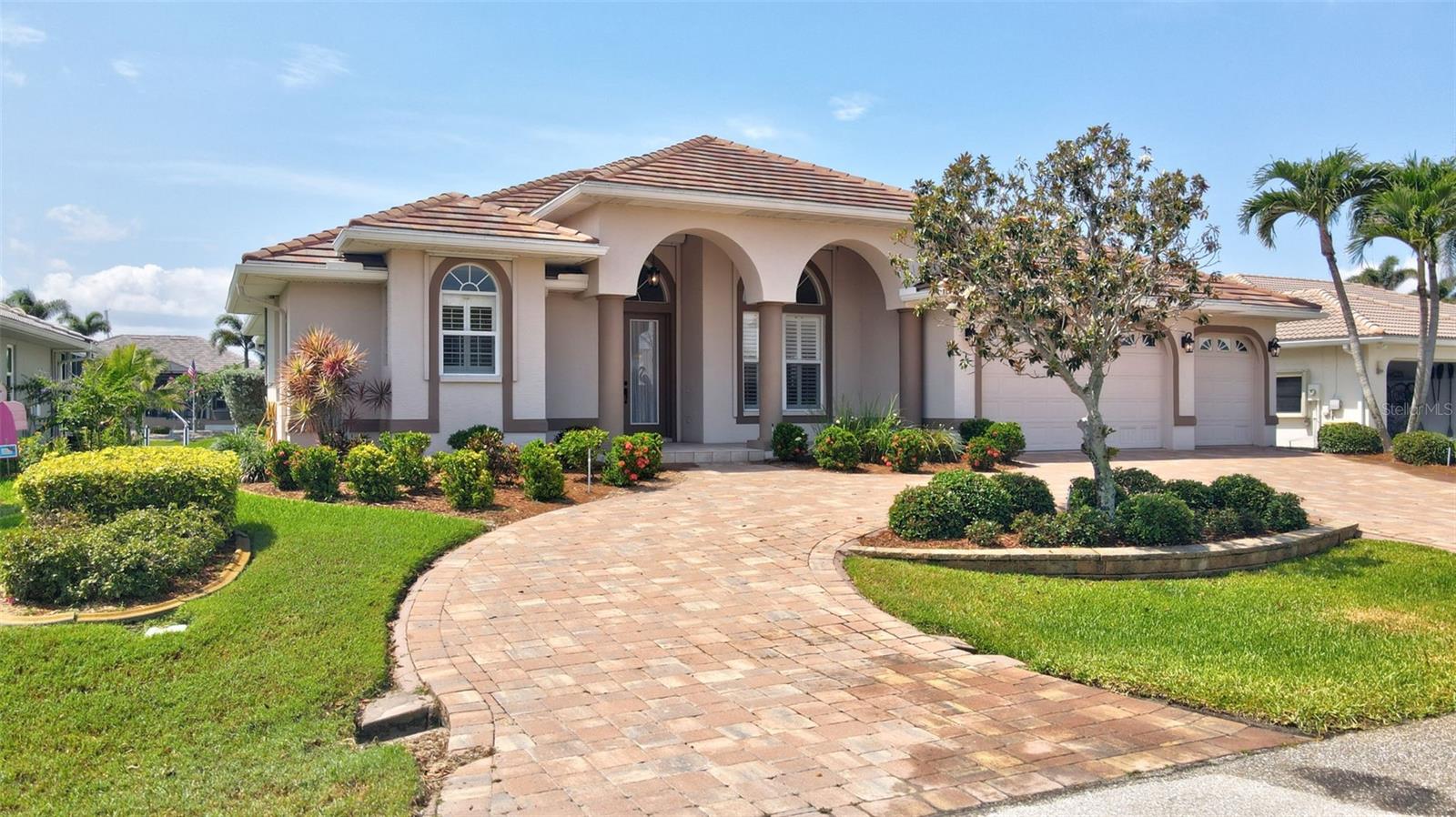 Details for 2833 La Mancha Court, PUNTA GORDA, FL 33950