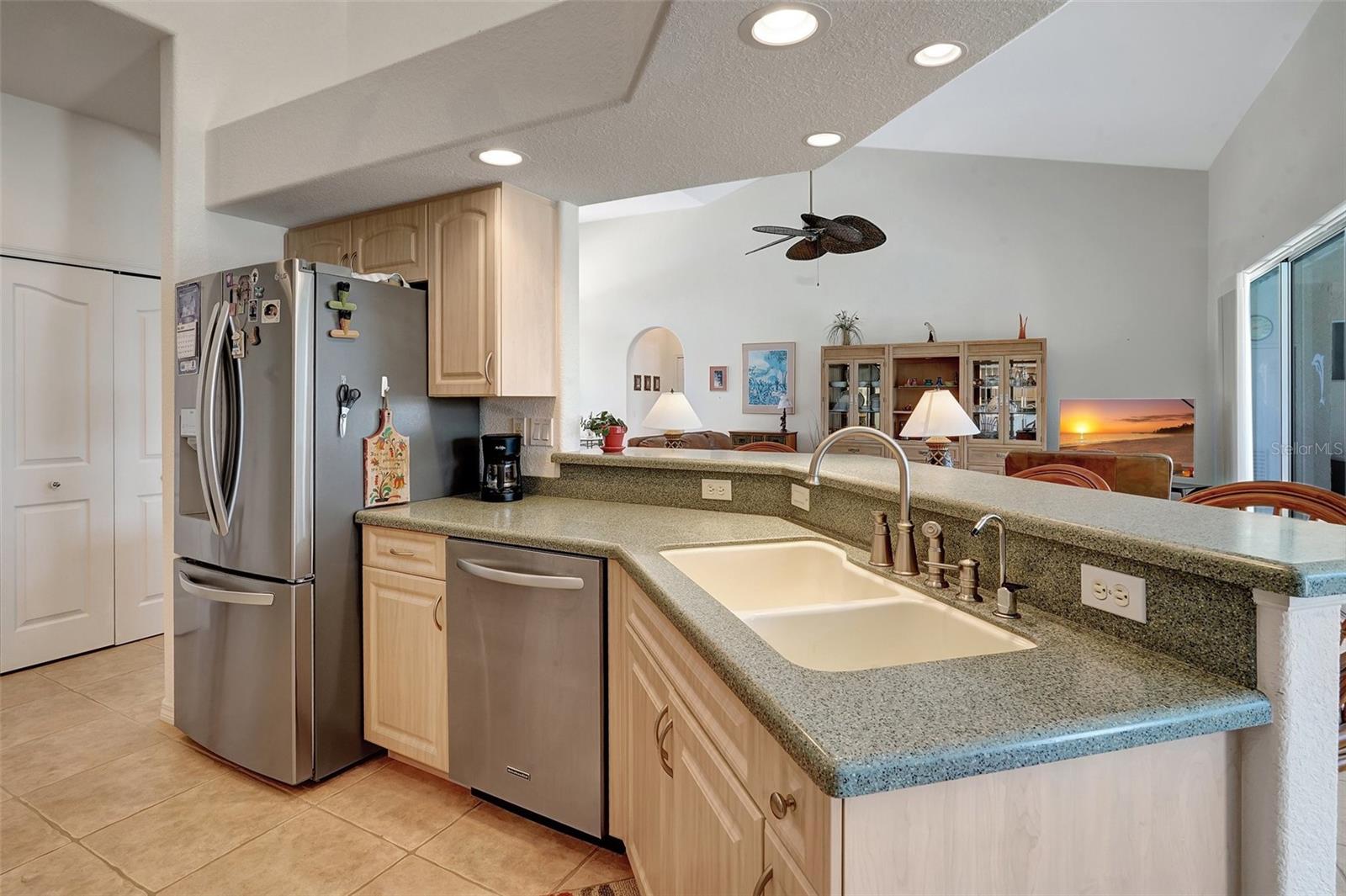 Image 5 of 26 For 2833 La Mancha Court