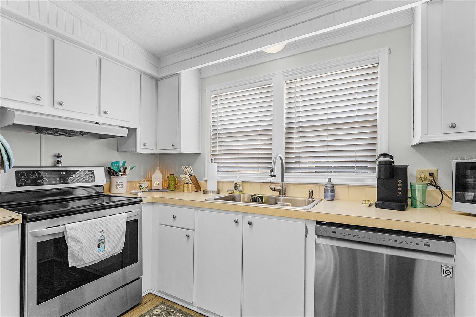Image 11 of 35 For 9126 Flamingo Circle