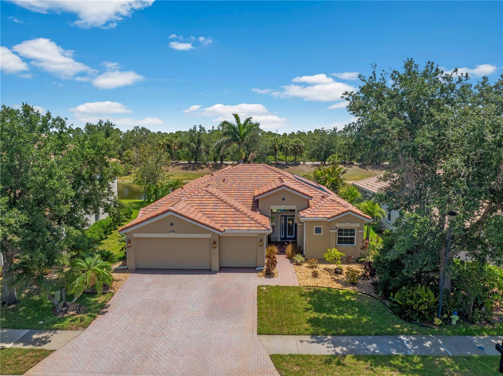 Details for 11982 Granite Woods Loop, VENICE, FL 34292