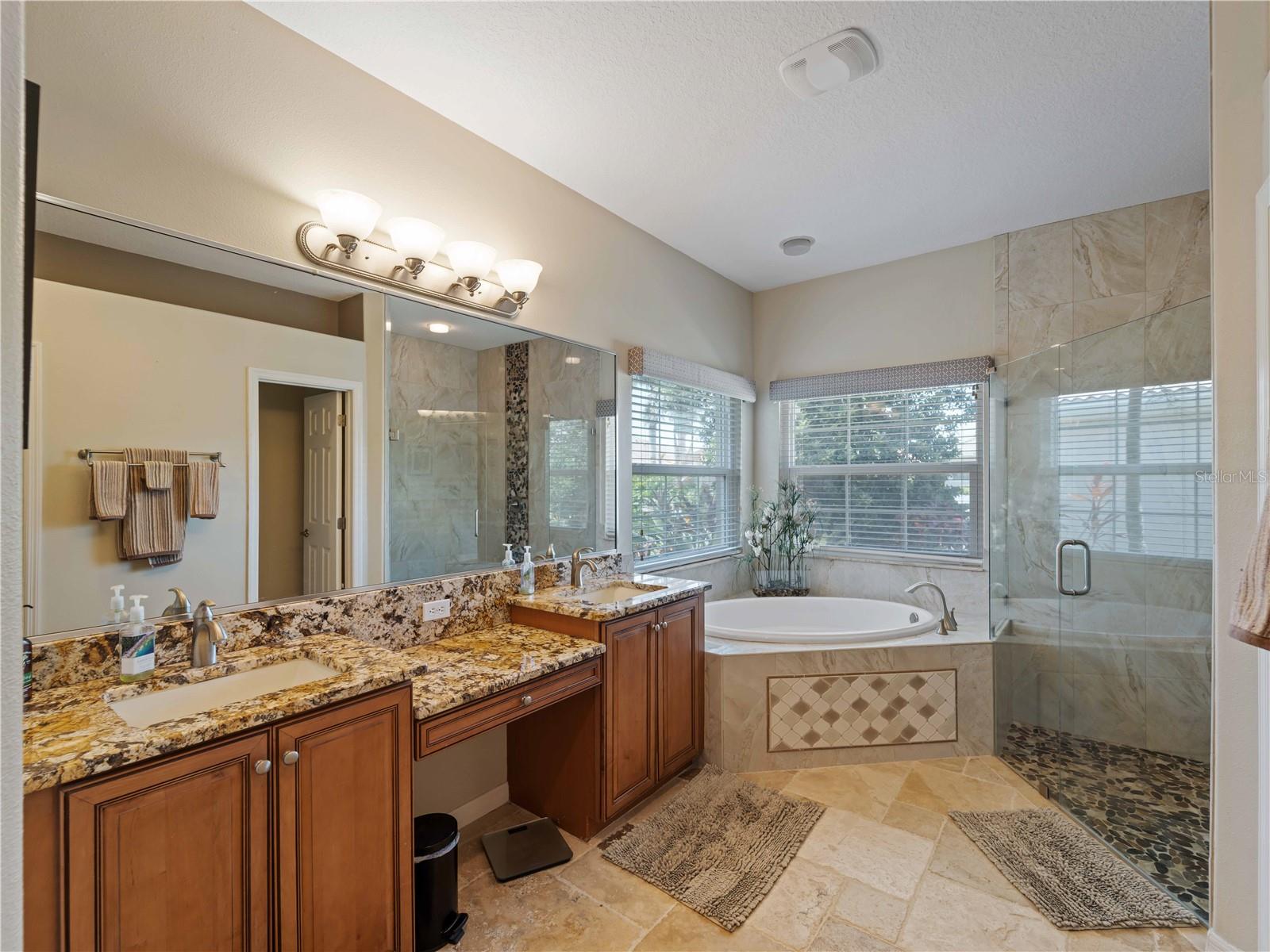 Image 25 of 57 For 11982 Granite Woods Loop
