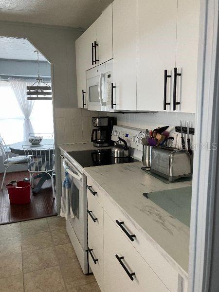 Image 2 of 80 For 9003 30th Avenue E