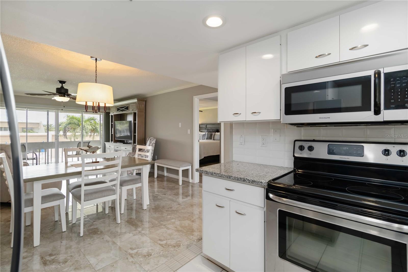 Image 17 of 53 For 1080 Bal Harbor Boulevard 11c