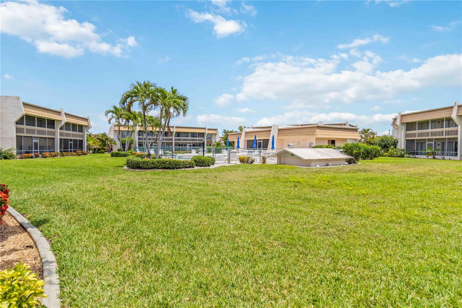 Image 42 of 53 For 1080 Bal Harbor Boulevard 11c