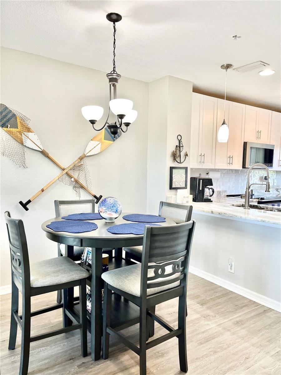 Image 3 of 20 For 2121 Heron Lake Drive 202
