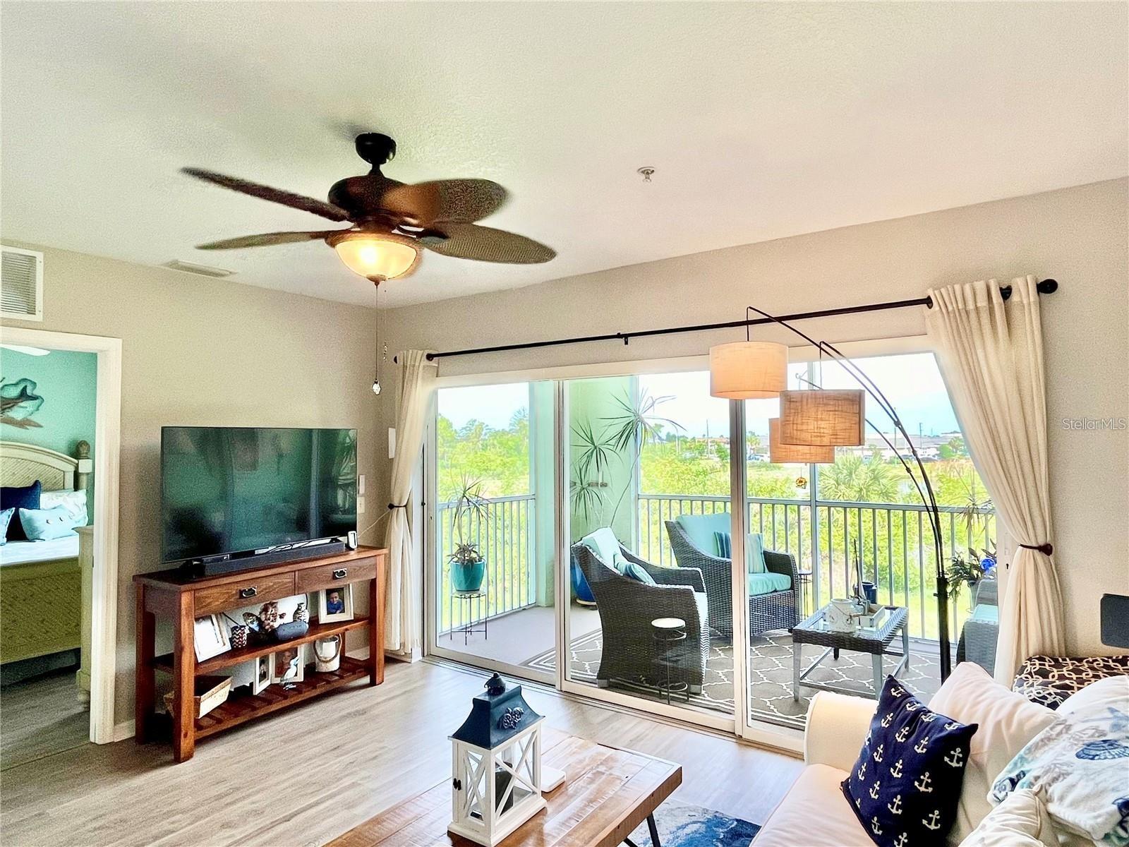 Image 5 of 20 For 2121 Heron Lake Drive 202