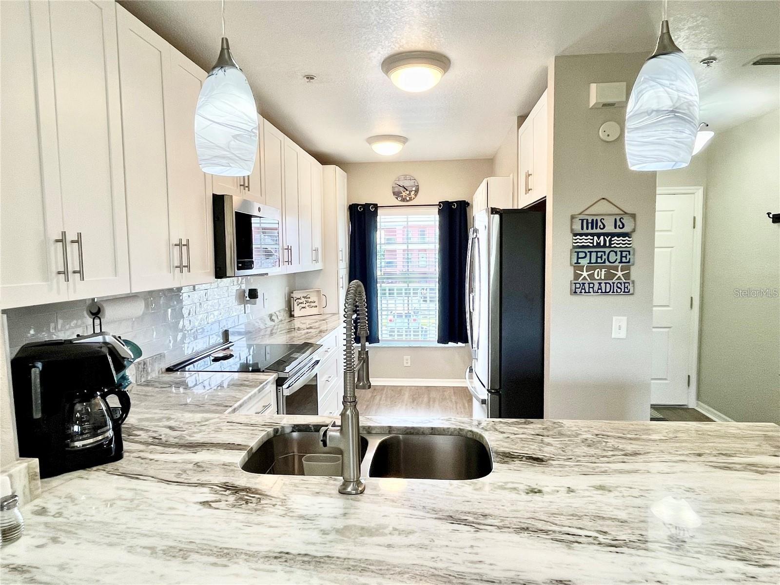 Image 7 of 20 For 2121 Heron Lake Drive 202