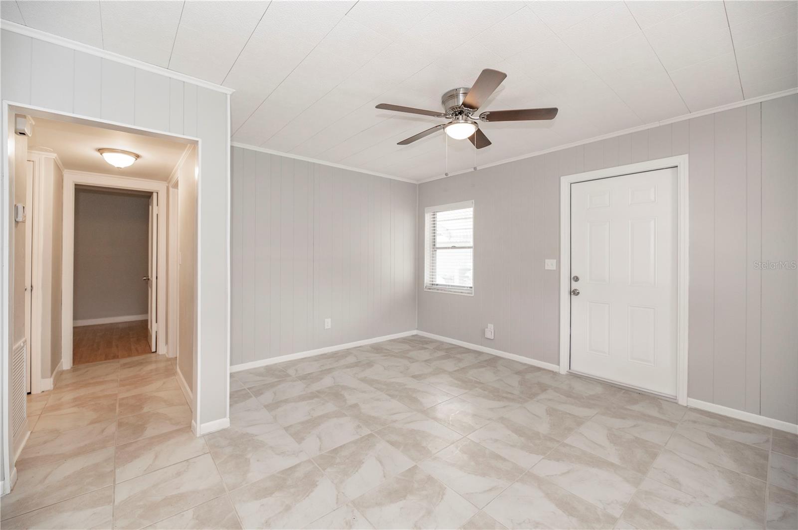 Image 11 of 43 For 760 Formosa Avenue
