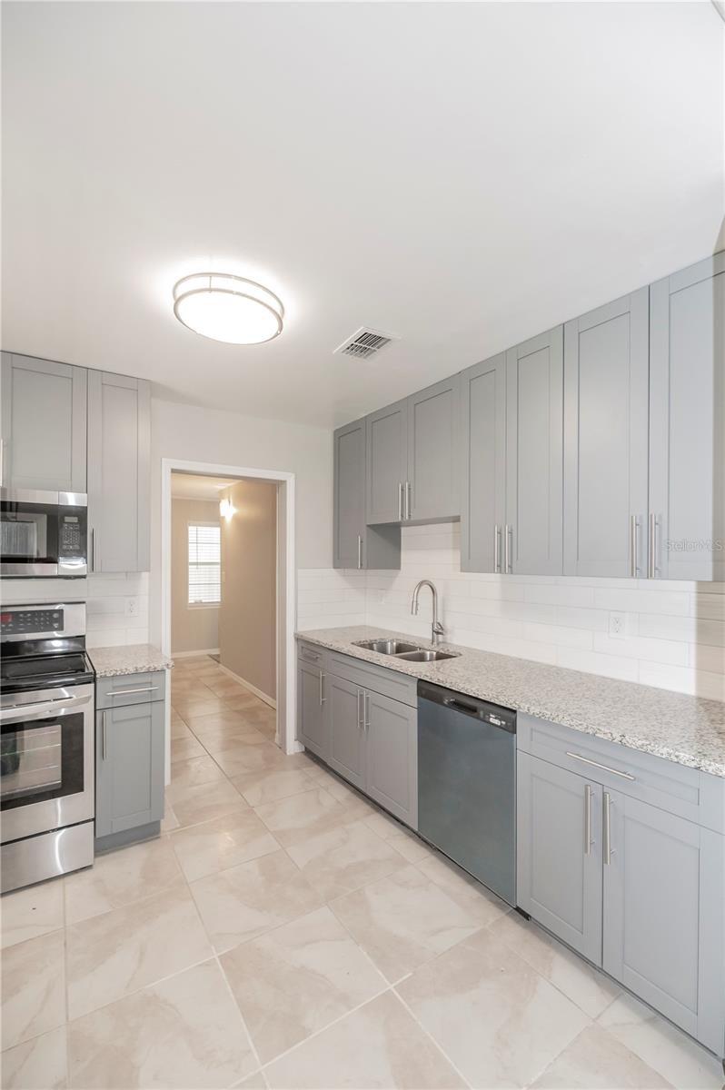 Image 13 of 43 For 760 Formosa Avenue