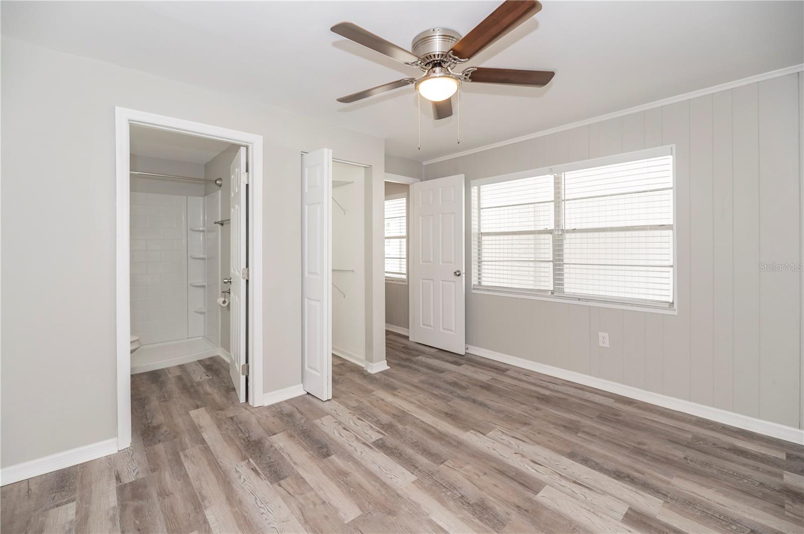 Image 19 of 43 For 760 Formosa Avenue