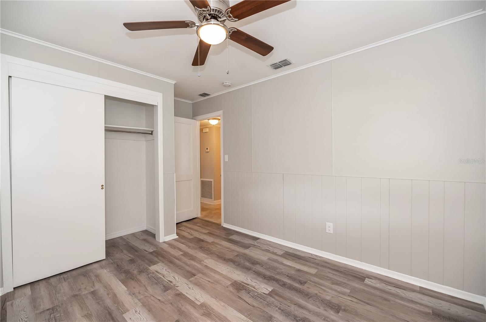 Image 33 of 43 For 760 Formosa Avenue