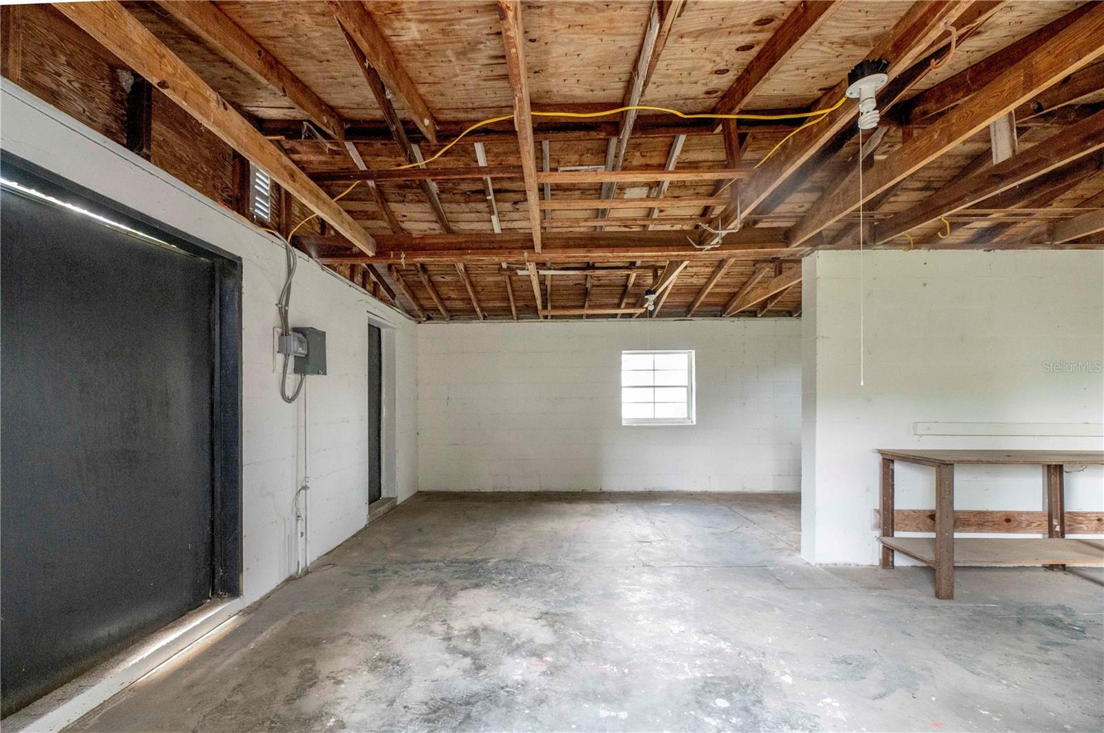 Image 4 of 43 For 760 Formosa Avenue