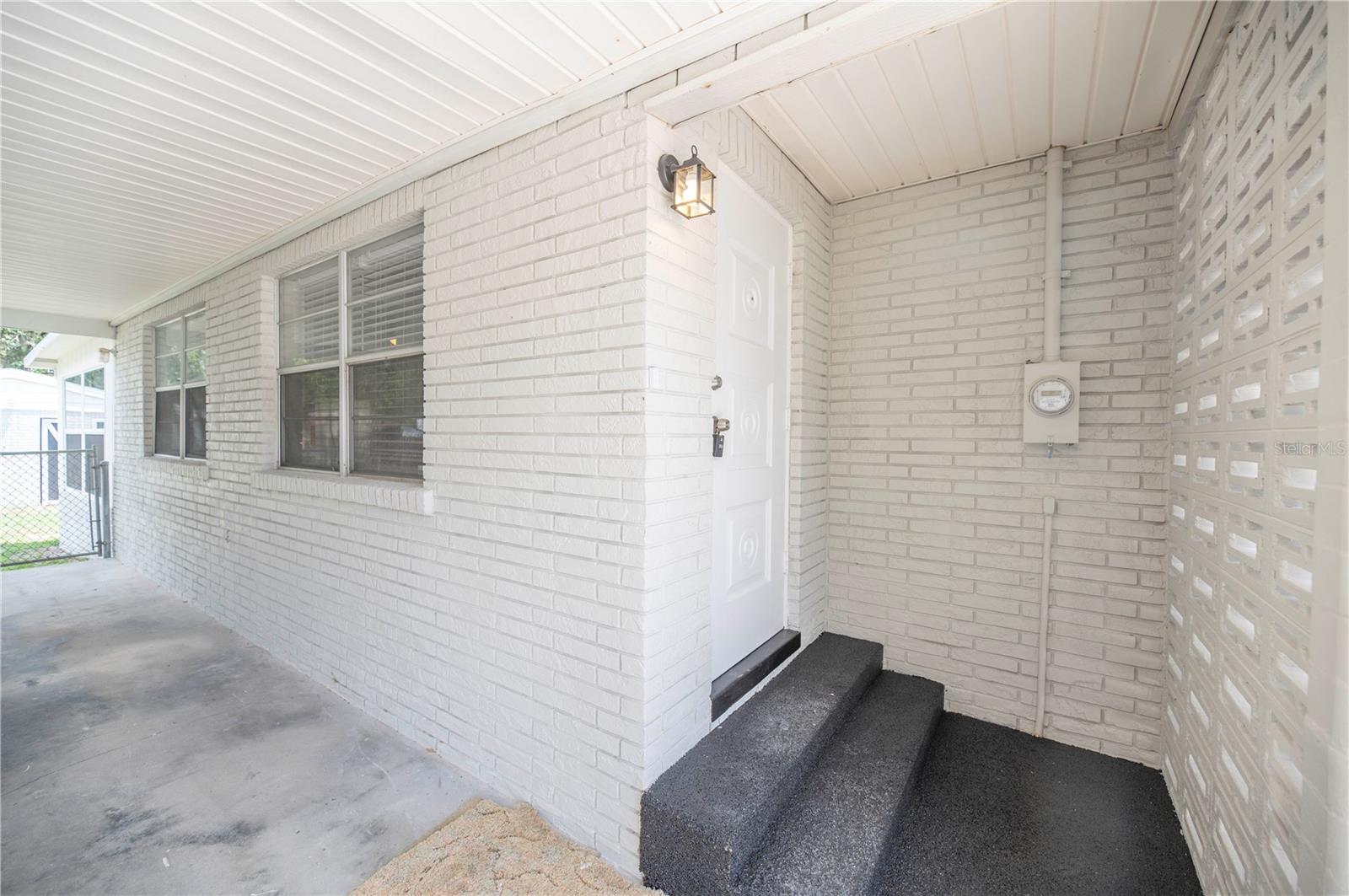 Image 40 of 43 For 760 Formosa Avenue