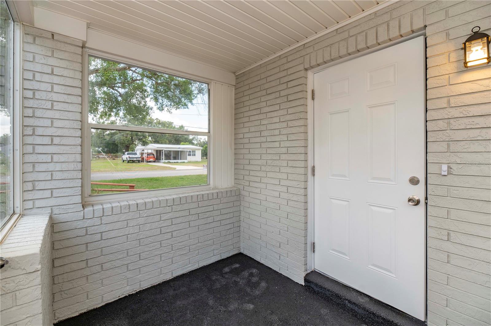 Image 42 of 43 For 760 Formosa Avenue