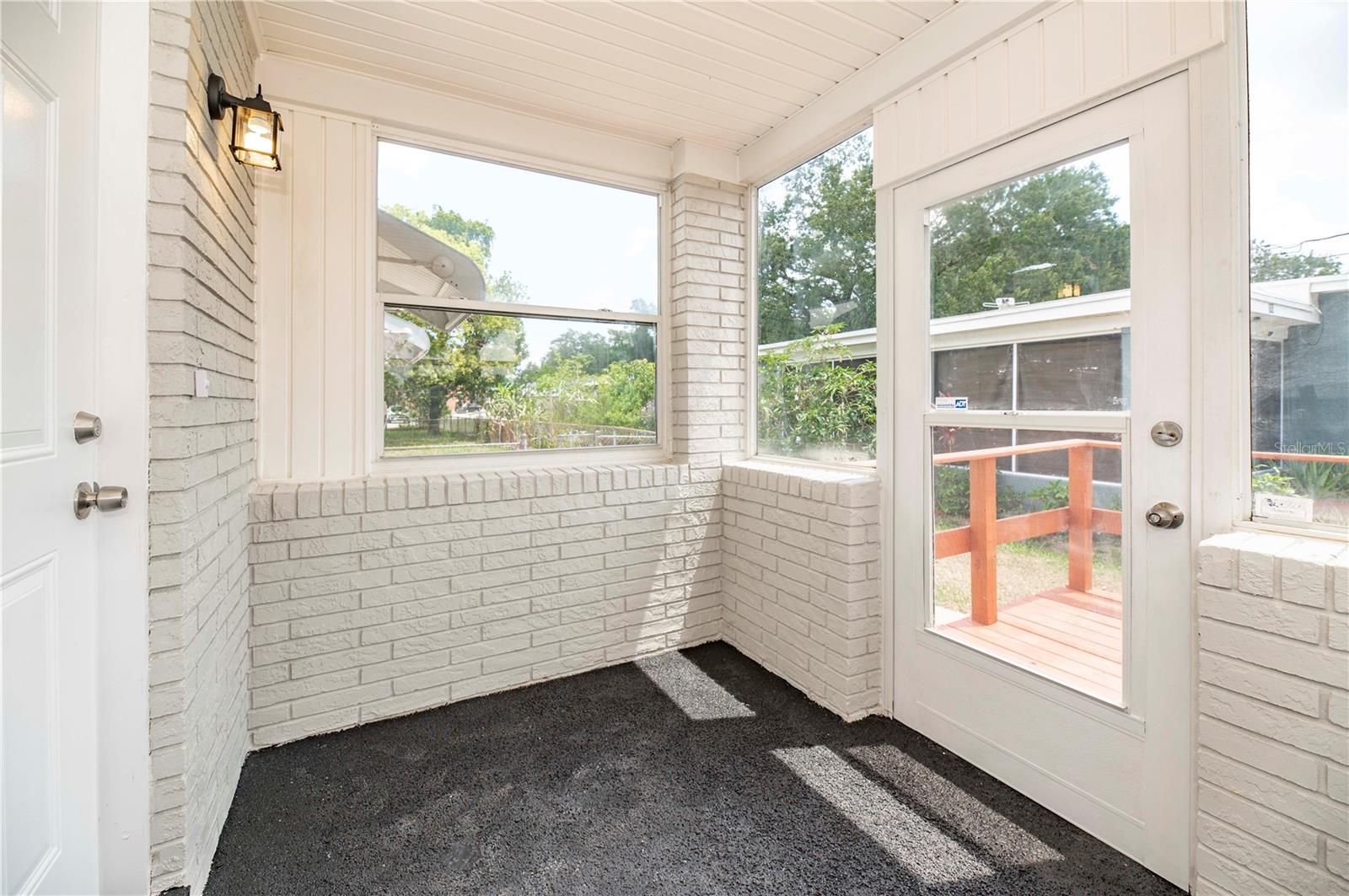 Image 6 of 43 For 760 Formosa Avenue